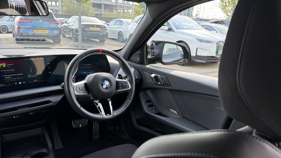 BMW M1 2.0 Xdrive Grey #32