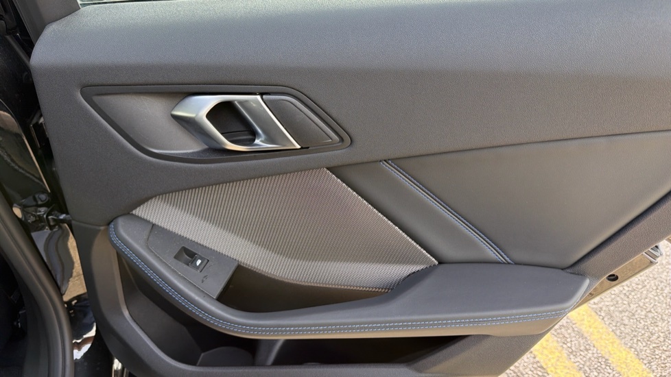BMW M1 2.0 Xdrive Grey #27
