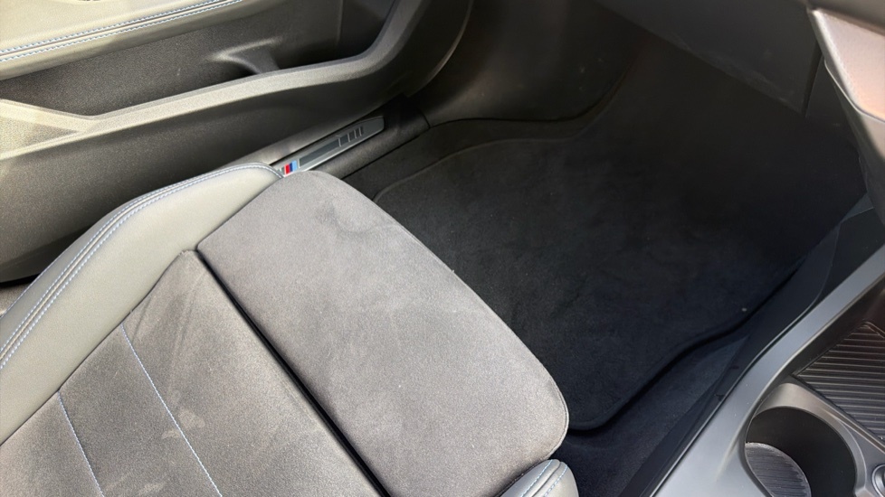 BMW M1 2.0 Xdrive Grey #64