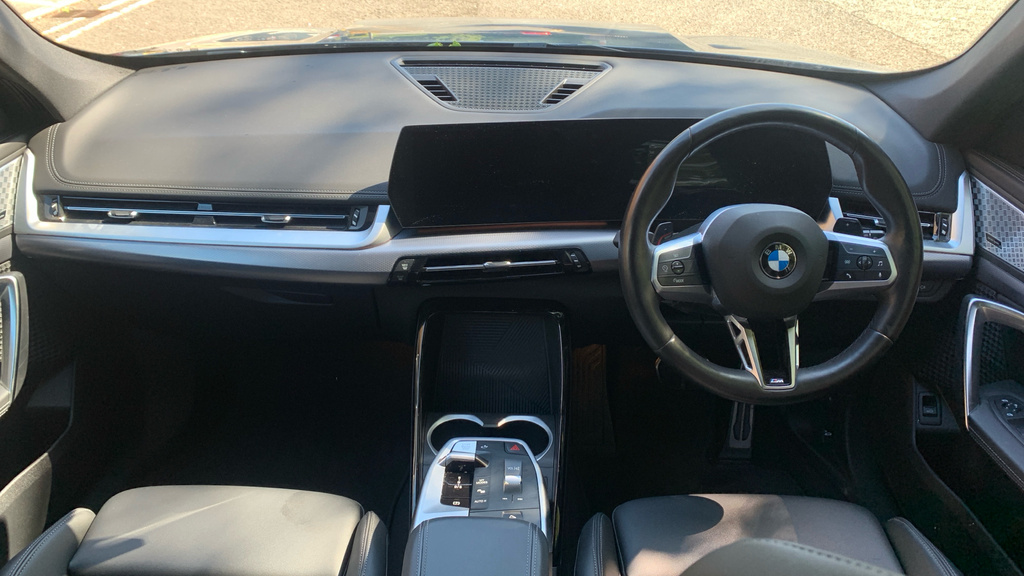 BMW X1 Xline Blue #4