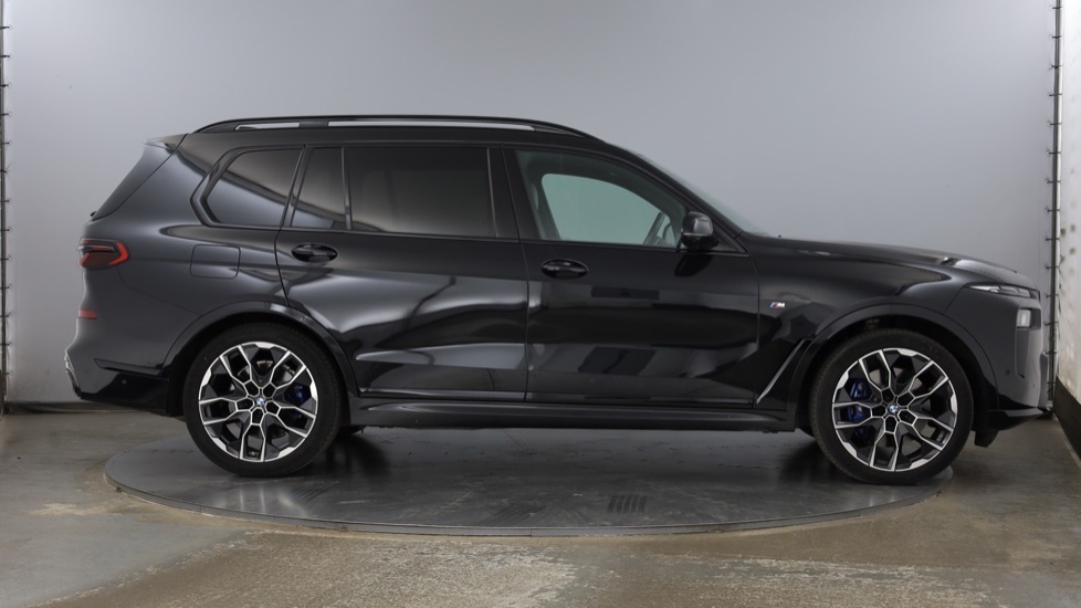 BMW X7 Xdrive M60i Step Ultimate Pack Black #3