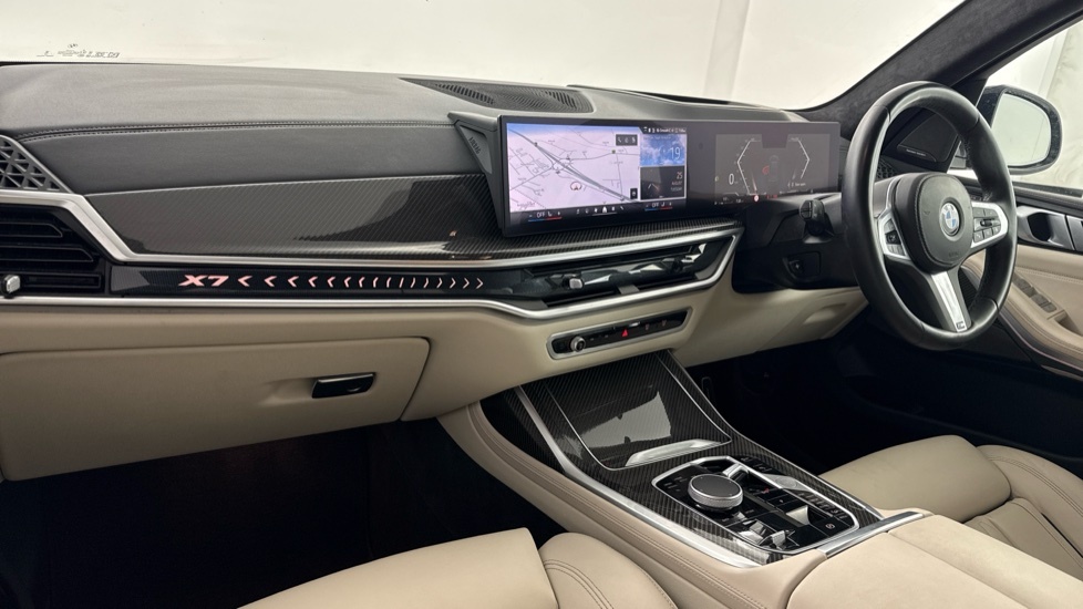 BMW X7 Xdrive M60i Step Ultimate Pack Black #5