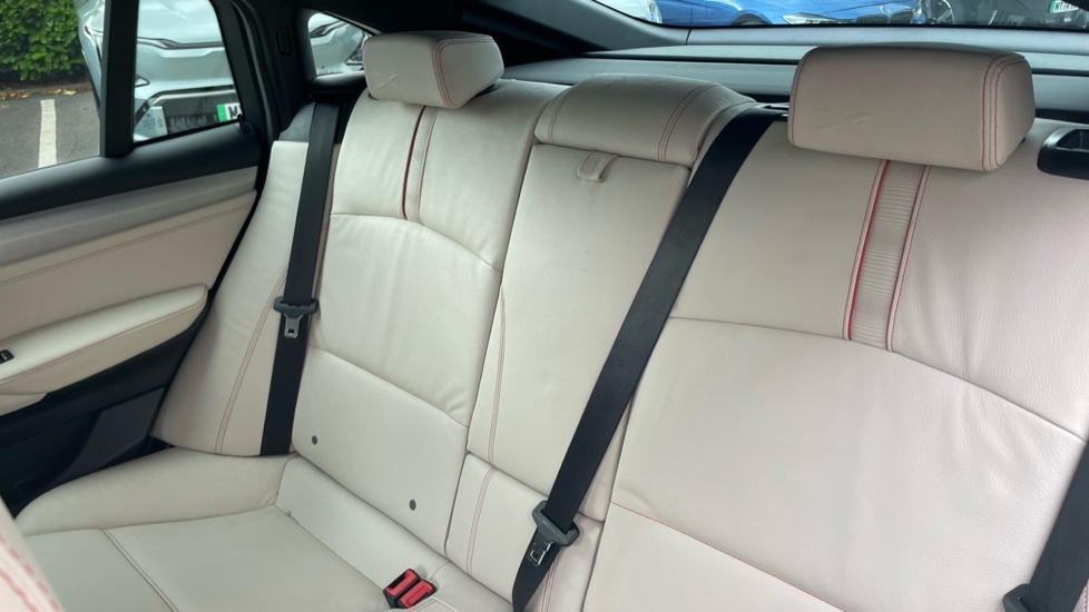 BMW X4 Xdrive20d Se Step White #12