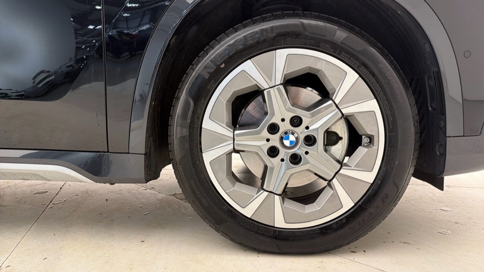 BMW iX1 Ix1 Edrive20 M Sport Black #14