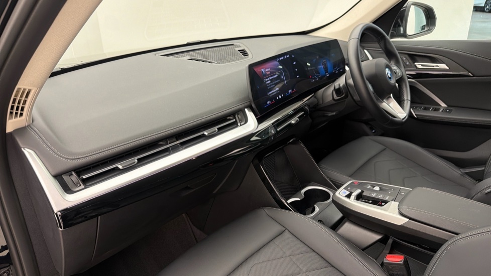BMW iX1 Ix1 Edrive20 M Sport Black #7