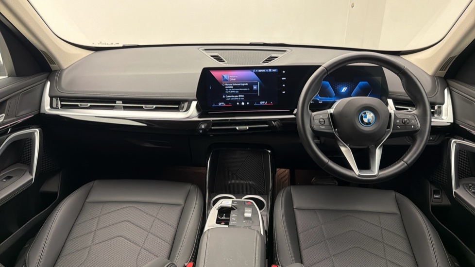 BMW iX1 Ix1 Edrive20 M Sport Black #4