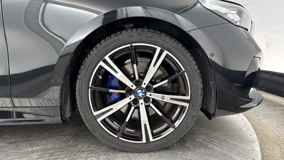 BMW 5 Series Saloon Black #14