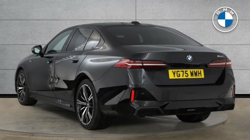 BMW 5 Series Saloon Black #2