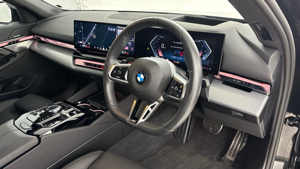 BMW 5 Series Saloon Black #6