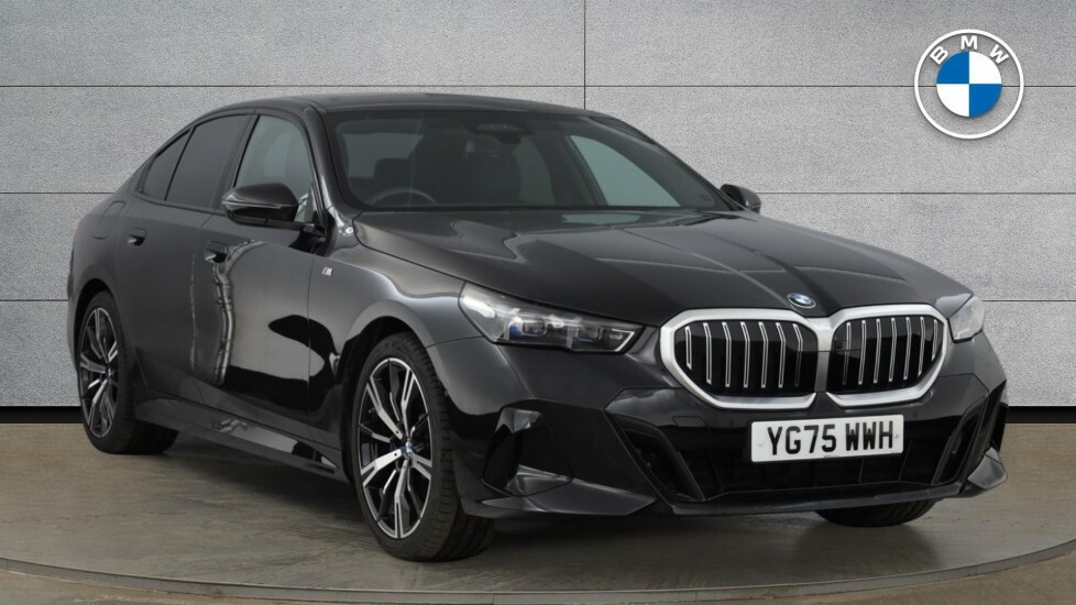 BMW 5 Series Saloon Black #1