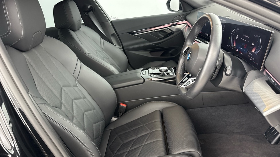BMW 5 Series Saloon Black #11
