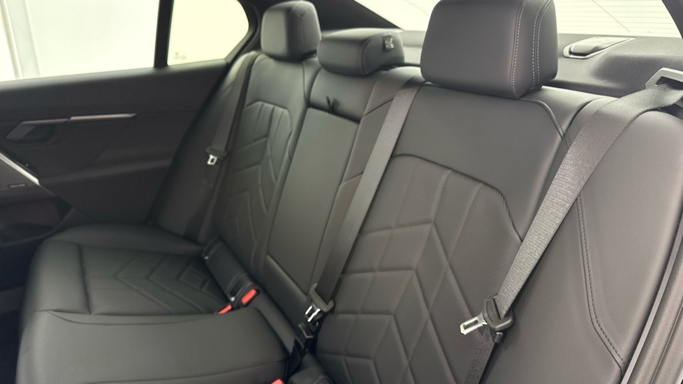 BMW 5 Series Saloon Black #12