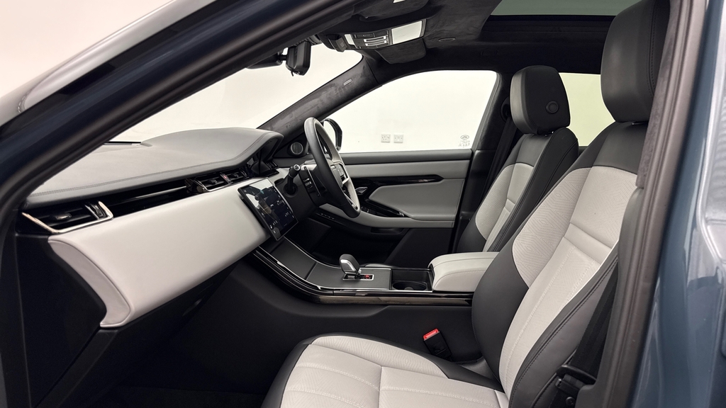 Land Rover Range Rover Evoque D200 Dynamic Hse White #3