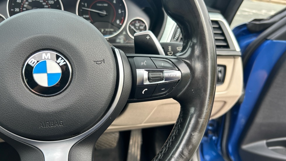 BMW 3 Series Saloon Black #18