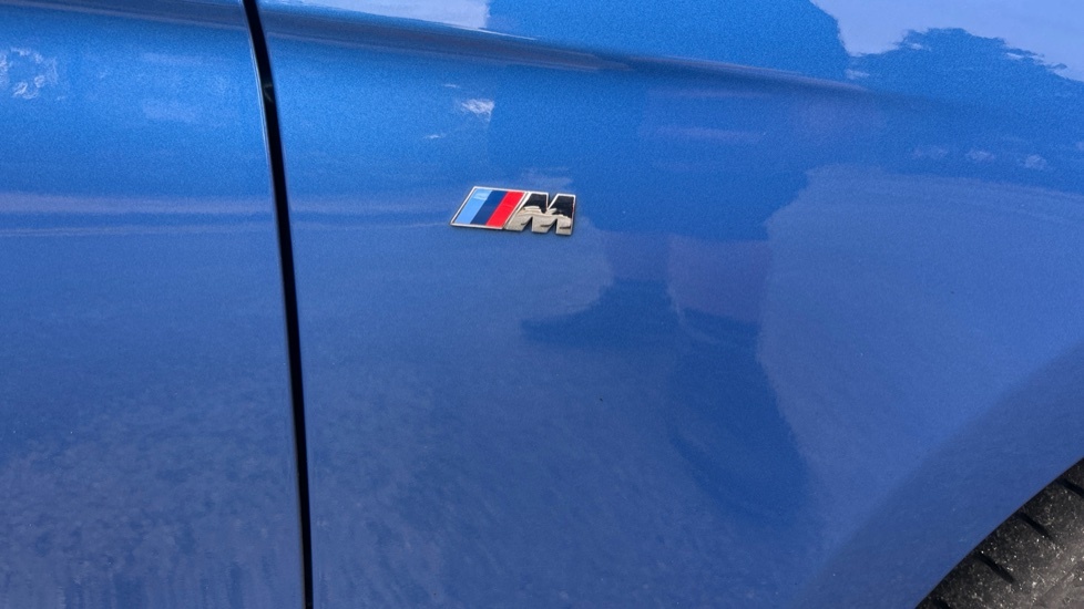 BMW 3 Series Saloon Black #24
