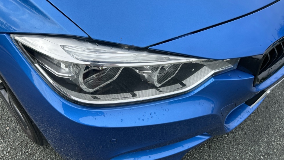 BMW 3 Series Saloon Black #23