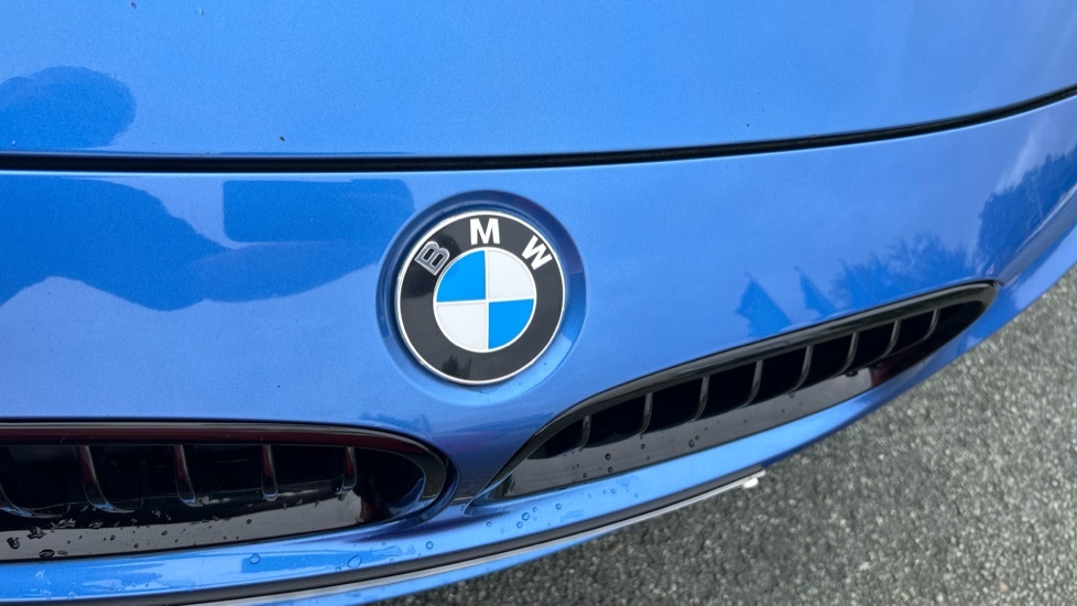 BMW 3 Series Saloon Black #26