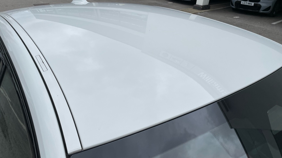BMW i5 Edrive40 M Sport White #21
