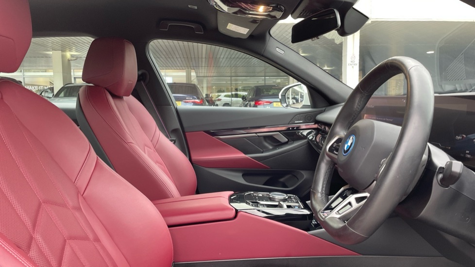 BMW i5 Edrive40 M Sport White #11