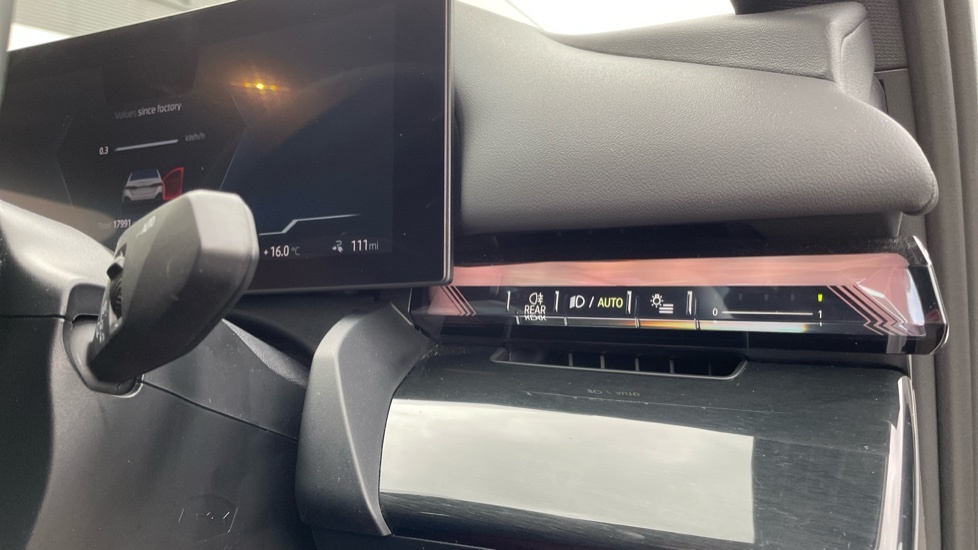 BMW i5 Edrive40 M Sport White #35