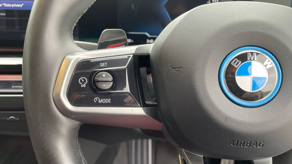 BMW i5 Edrive40 M Sport White #17