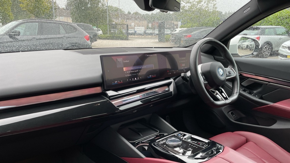 BMW i5 Edrive40 M Sport White #7