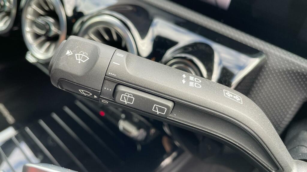 Mercedes-Benz A Class A180 Amg Line Premium Plus Red #28