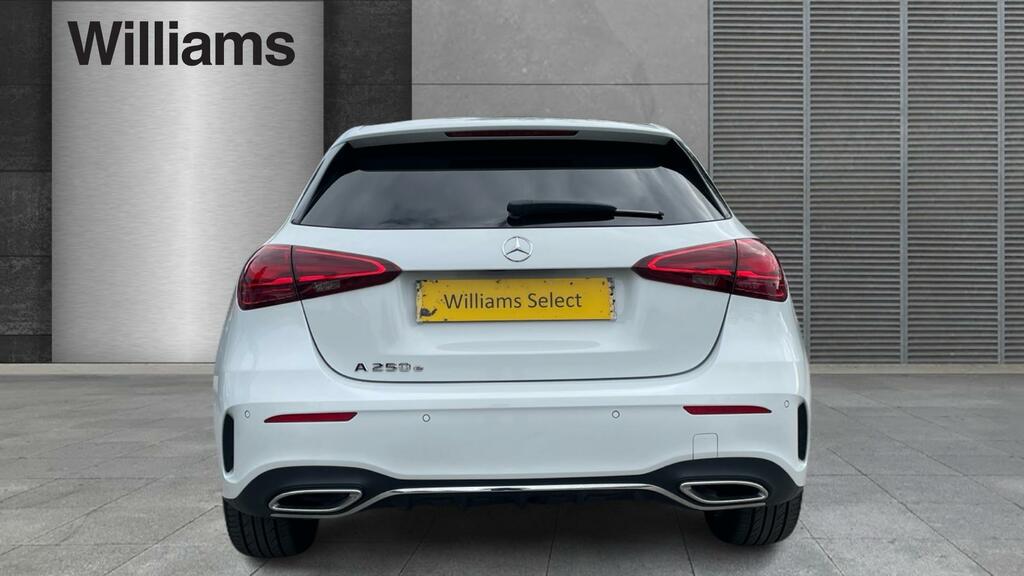 Mercedes-Benz A Class A180 Amg Line Premium Plus Red #15
