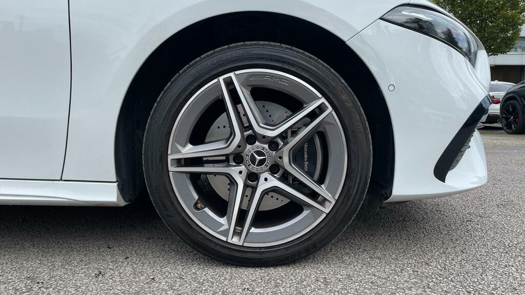 Mercedes-Benz A Class A180 Amg Line Premium Plus Red #14