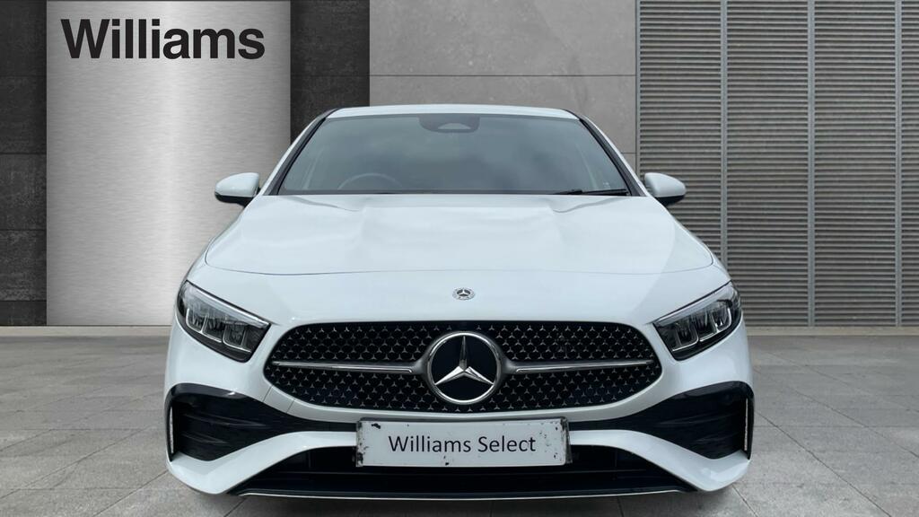 Mercedes-Benz A Class A180 Amg Line Premium Plus Red #16