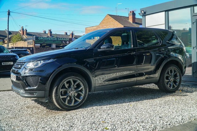 Land Rover Discovery Sport 2019 2.0 Td4 Landmark Suv 4Wd Euro Black #2