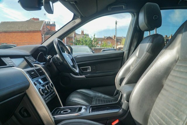 Land Rover Discovery Sport 2015 2.0 Td4 Hse Luxury Suv 4Wd Eu Black #2