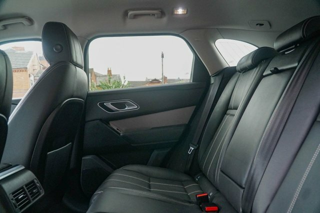Land Rover Range Rover Velar R-dynamic S Black #31