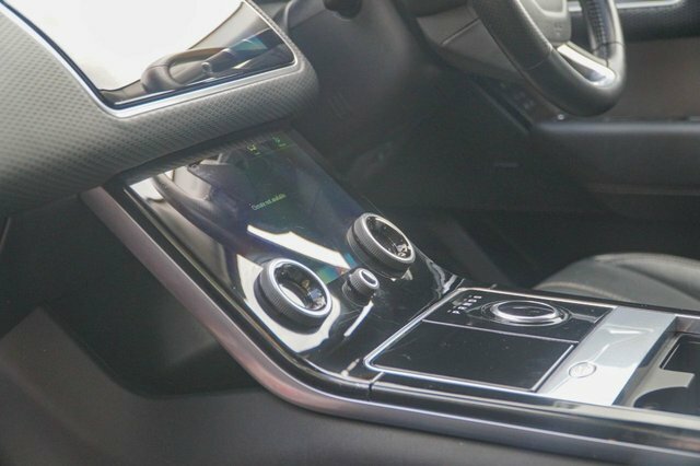 Land Rover Range Rover Velar R-dynamic S Black #26
