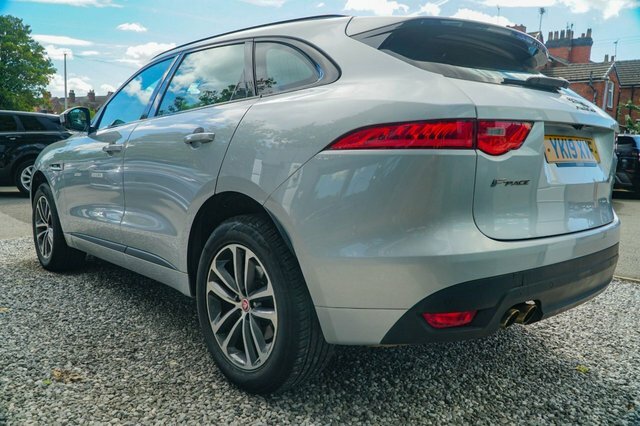 Jaguar F-Pace 2019 2.0 D180 R-sport Suv Awd Euro Silver #5
