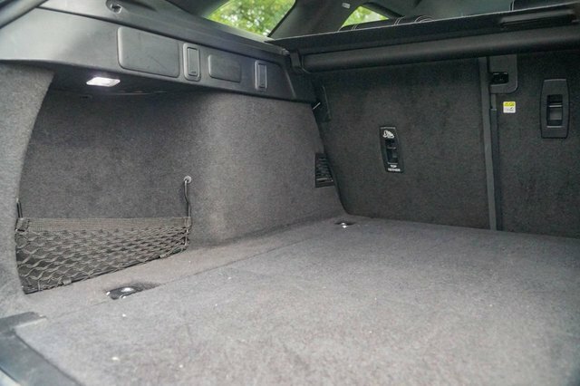 Land Rover Range Rover Velar S Black #50