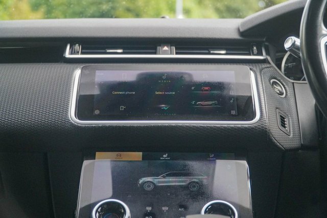 Land Rover Range Rover Velar S Black #36