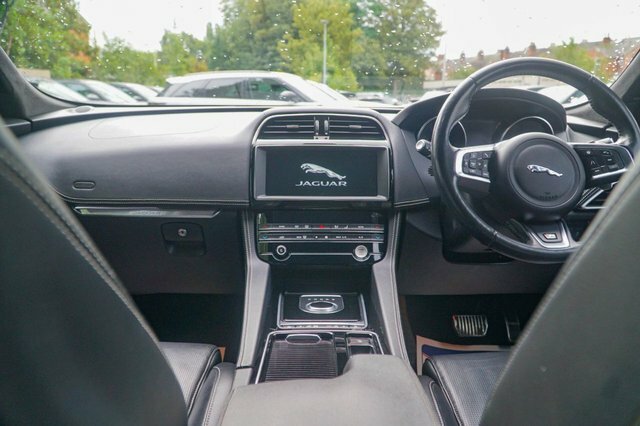 Jaguar F-Pace 2019 2.0 D180 R-sport Suv Awd Euro Grey #4
