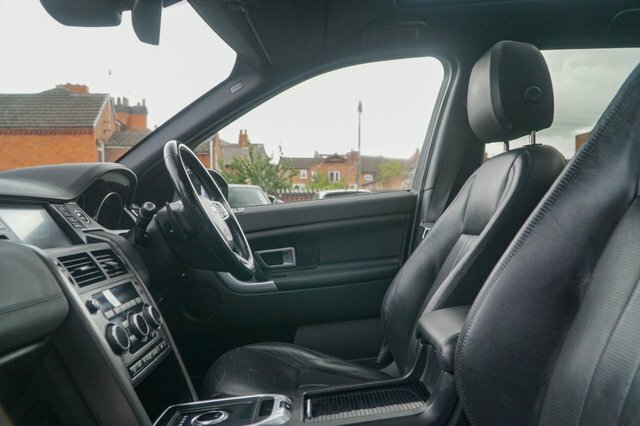 Land Rover Discovery Sport 2018 2.0 Td4 Landmark Suv 4Wd Euro Black #2