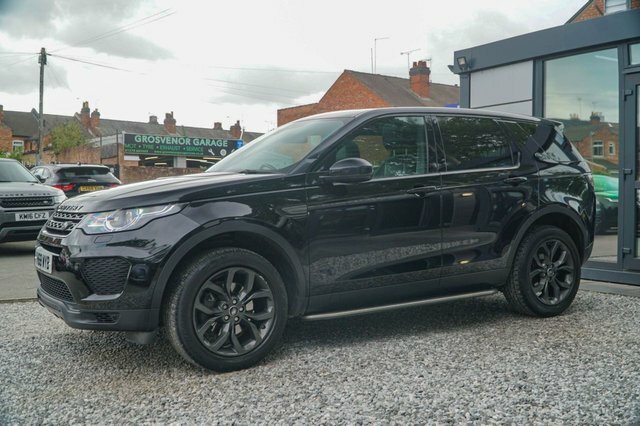 Land Rover Discovery Sport 2018 2.0 Td4 Landmark Suv 4Wd Euro Black #3