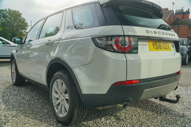 Land Rover Discovery Sport 2016 2.0 Td4 Se Tech Suv 4Wd Eur White #5