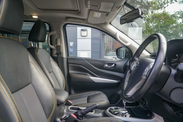 Nissan Navara   #52