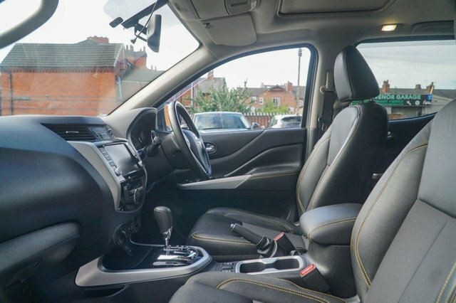 Nissan Navara 2020 2.3 Dci N-guard Pickup Double Cab Grey #2