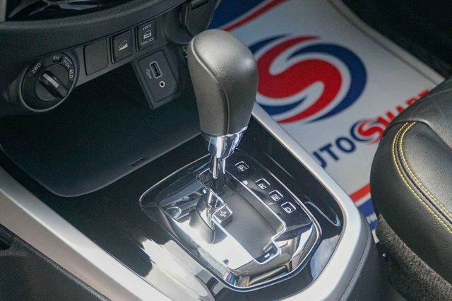 Nissan Navara   #27