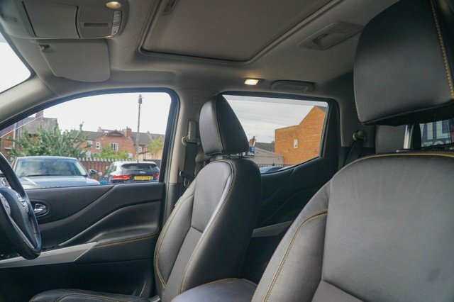 Nissan Navara   #22