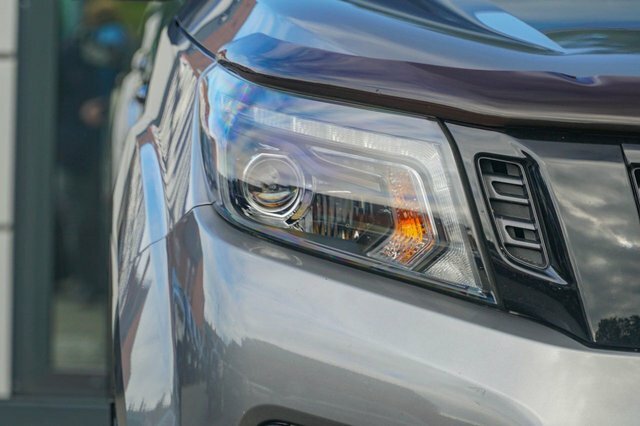 Nissan Navara   #9