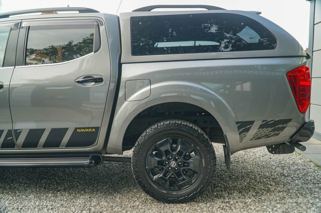 Nissan Navara   #18