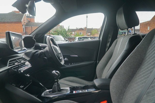 Peugeot 2008 2024 1.2 Puretech Allure Suv Eur Grey #2