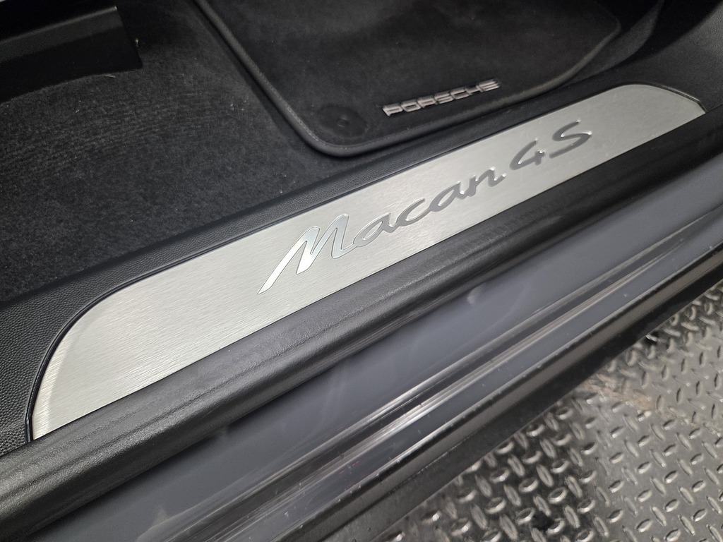 Porsche Macan 100Kwh 4S Suv 4Wd 516 Ps Grey #6