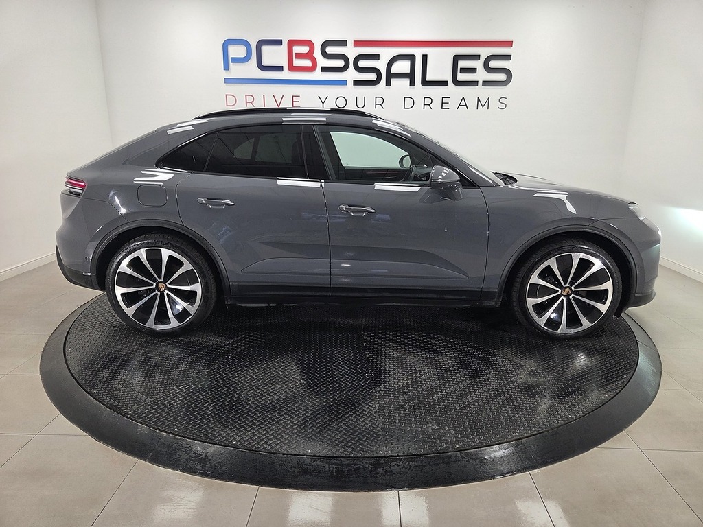 Porsche Macan S Pdk Black #22